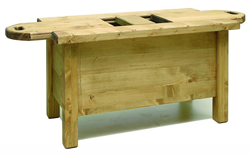 Table basse 2 plateaux coulissants. Finition huilée.