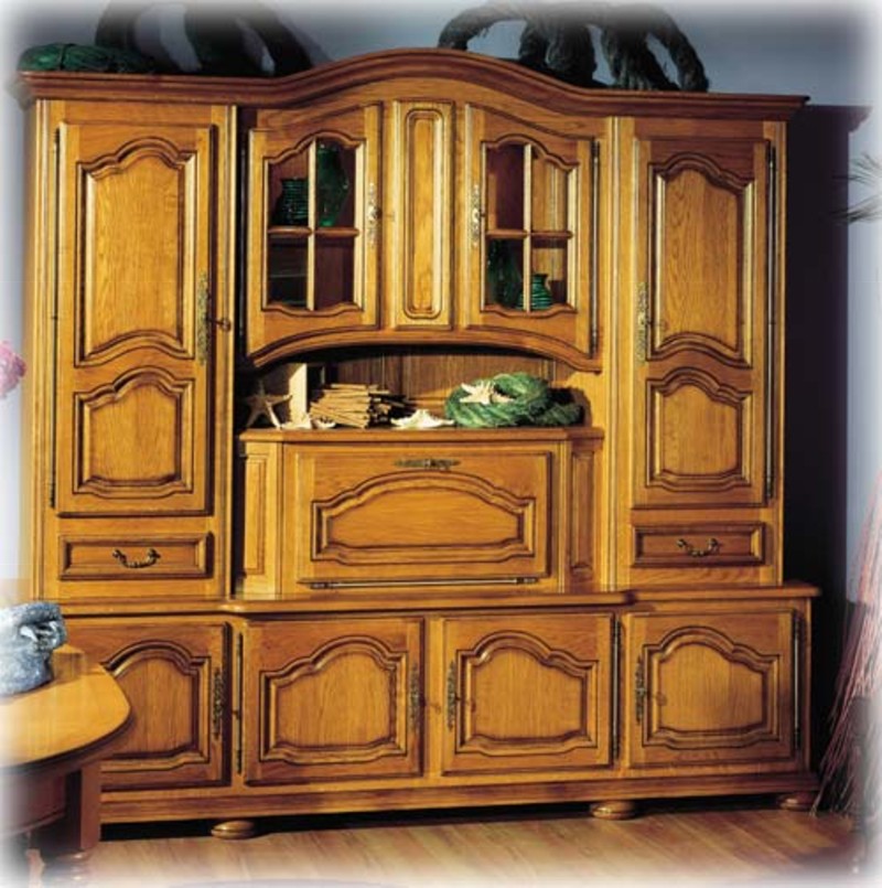 meuble de salle à manger :Living Louis XIV 100% chêne massif. L238 - H216 - P58. Réf La Tremblade .